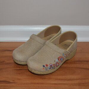 Dansko Vegan Jute Pro Linen Embroidered Clogs Size 39 Natural Burlap Sz 8.5-9
